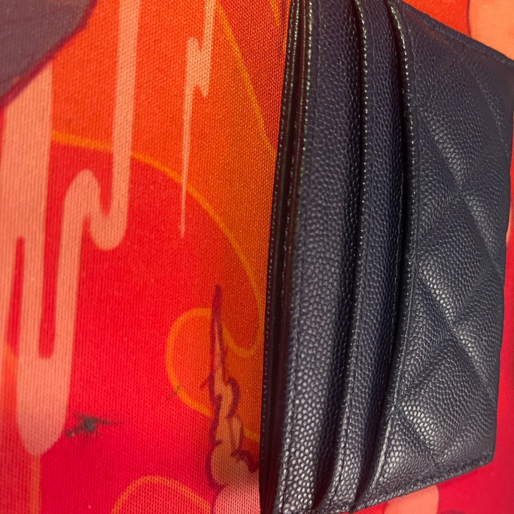 Chanel Quilted Caviar Leather Card Holder in Navy - Picture 3 of 11